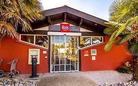 Hotel Ibis Montauban Exterior photo